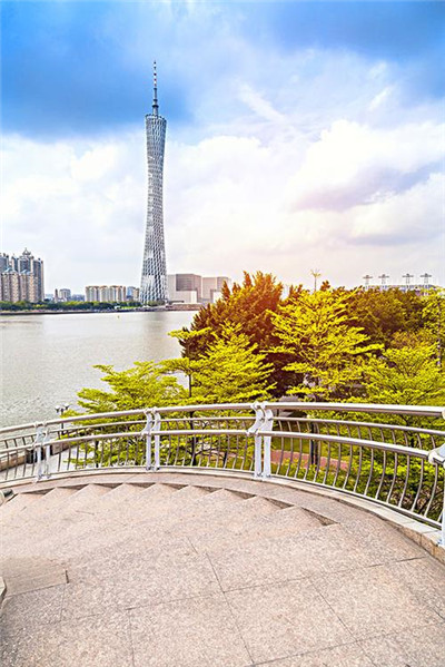 享受顶级桑拿按摩服务，尽在深圳福田桑拿95场